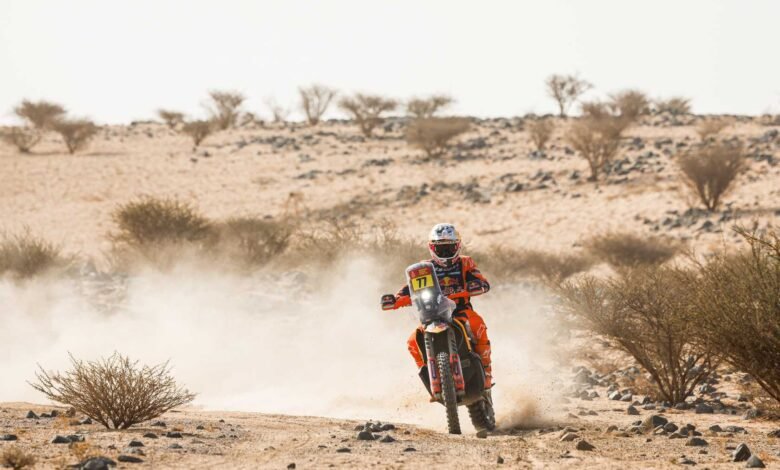 Luciano Benavides se pone primero en la general del Dakar 2026