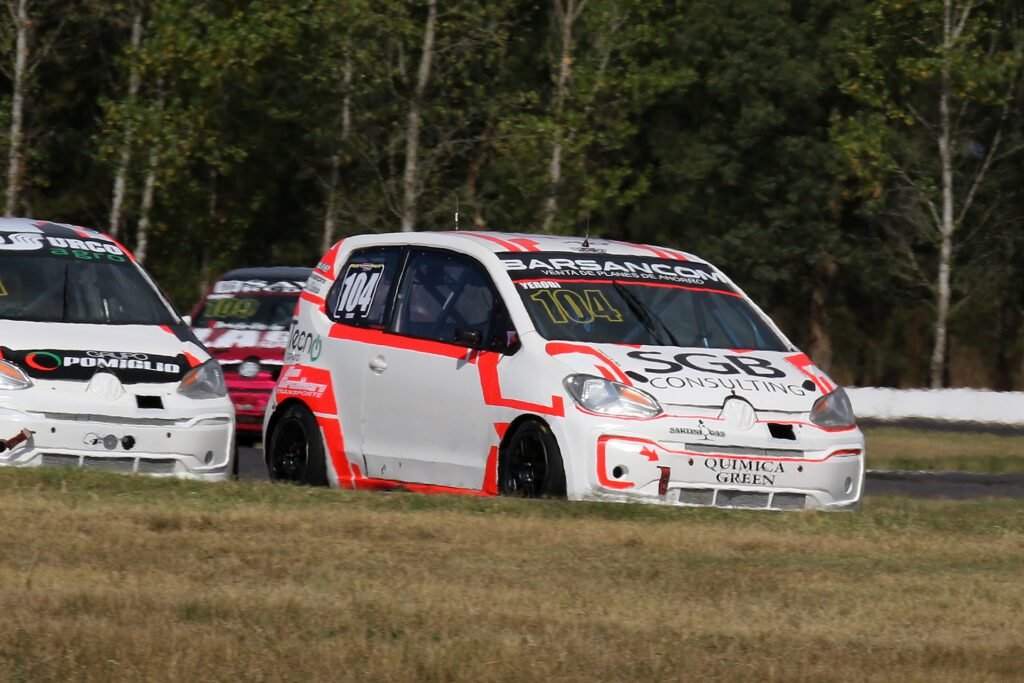 Turismo Pista: Clapier, Paulides y Yerobi ganaron las series 3 LP1L2088