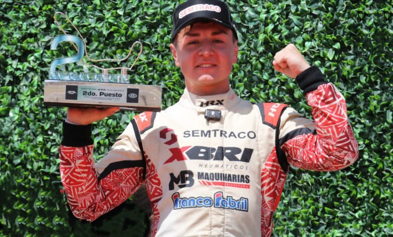 Borgert brilló en su debut en el TC Pista 1 Borgert con el trofeo del segundo puesto de TC Pista en El Calafate