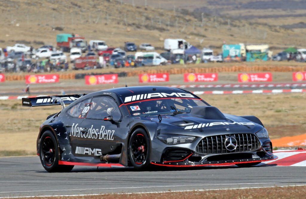 El Mercedes Benz del Prestige liderado por Herrero