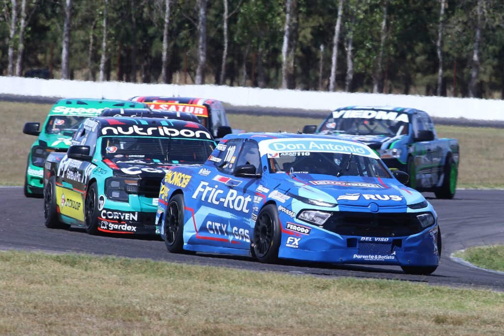 TC Pick Up: Llegó la primera y Azar ganó con la Fiat 2 Diego Azar encabeza el pelotón de las TC Pick Up