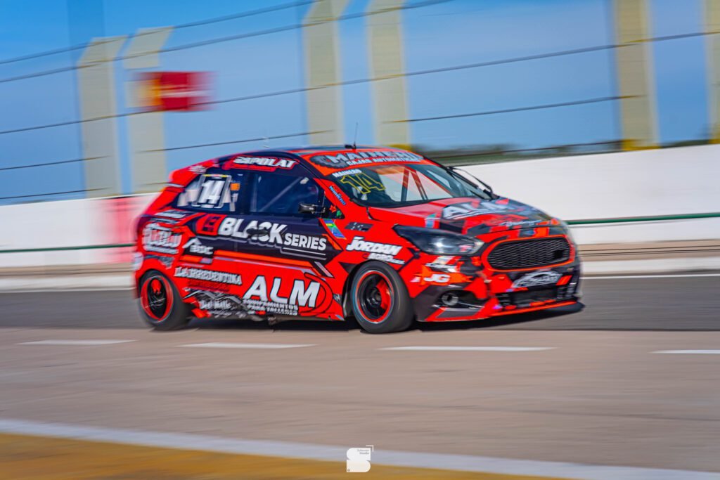 Mainero poleman de la Clase 2 del Turismo Pista