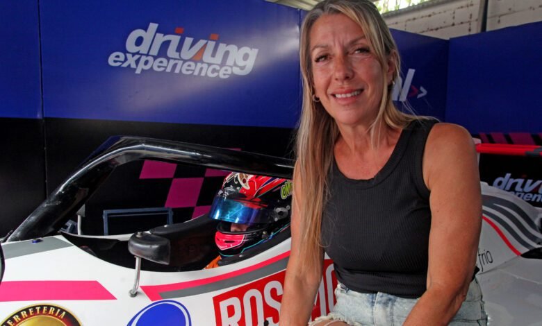 Andrea Ricagno trabajando con los pilotos