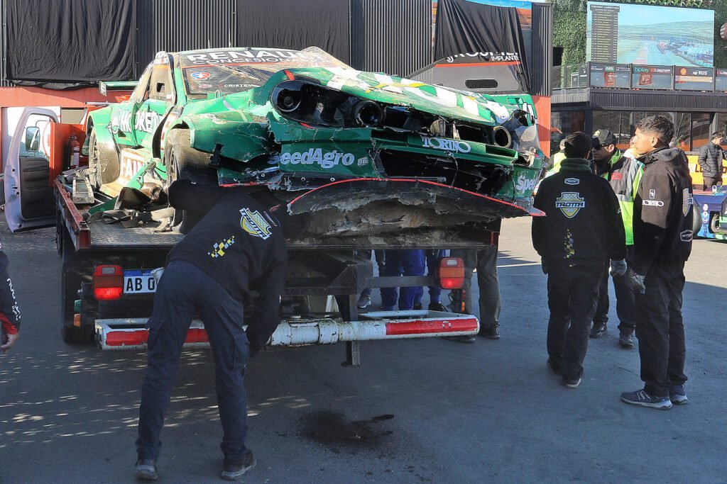 Faín: auto renovado y con ganas de sumar en la 2da 4 El Torino de Fain luego del accidente en El Calafate