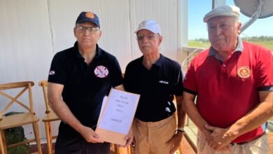 La entrega de los elementos para los bomberos de Concepción del Uruguay por parte de Río Uruguay Seguros