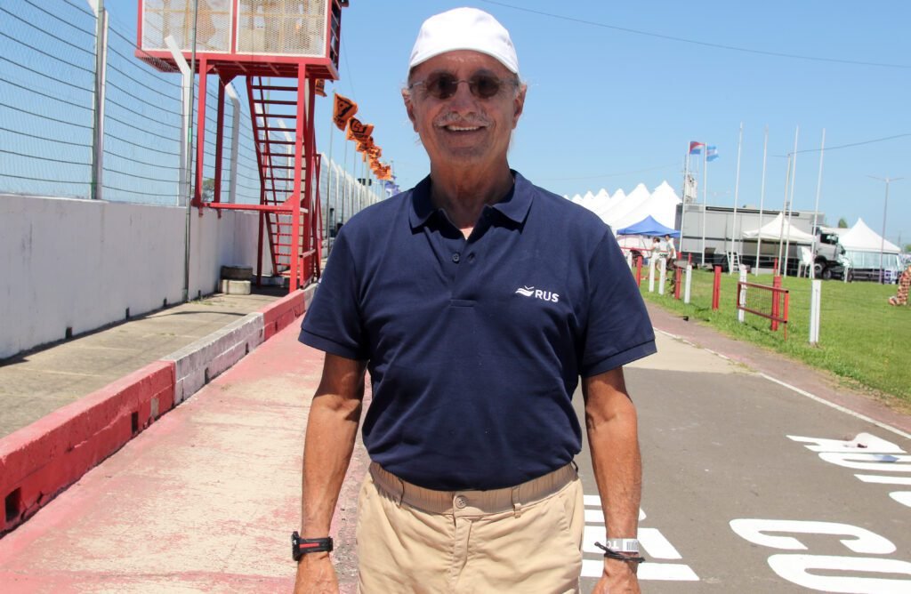 Lucio Godoy, presidente de Río Uruguay Seguros, en el autódromo de Concepción del Uruguay