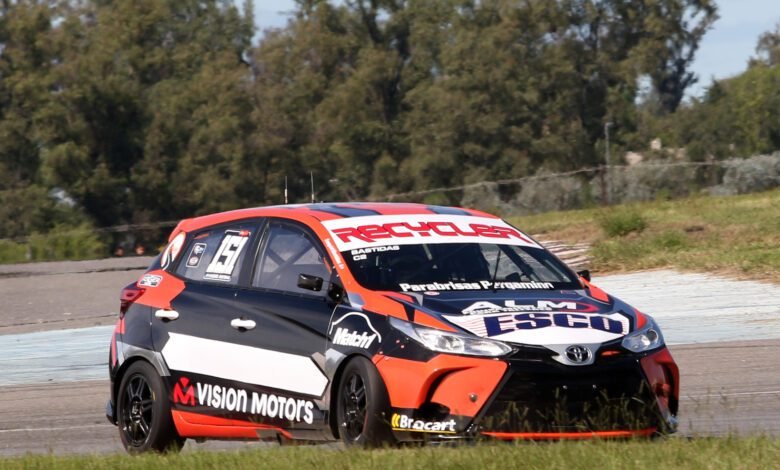 Clase 2: Bastidas el poleman 1 Bastidas se quedó con la pole en la Clase 2 del TN APAT