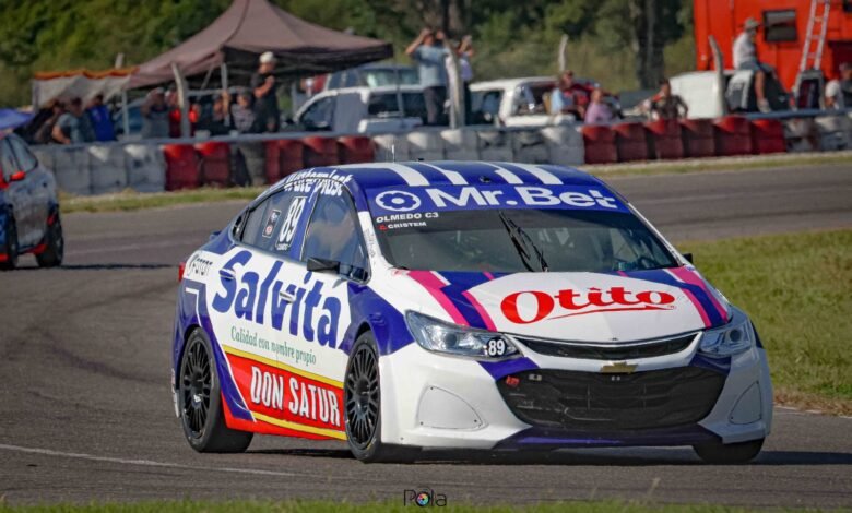 Olmedo clasificó cuarto en el turismo nacional clase 3 en el Cabalén 1 Jeremías Olmedo sexto en la Clase 3