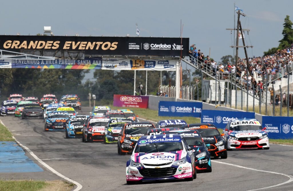 Agustín Canapino encabeza en pelotón de la Clase 3 del TN