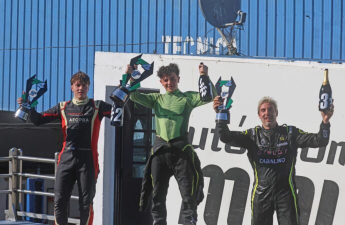 El podio de la Final 1 de la Formula 4 NG