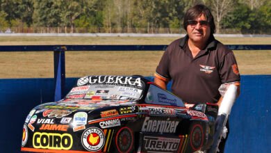 Juan Domingo González, el cafatero del TC, en los boxes