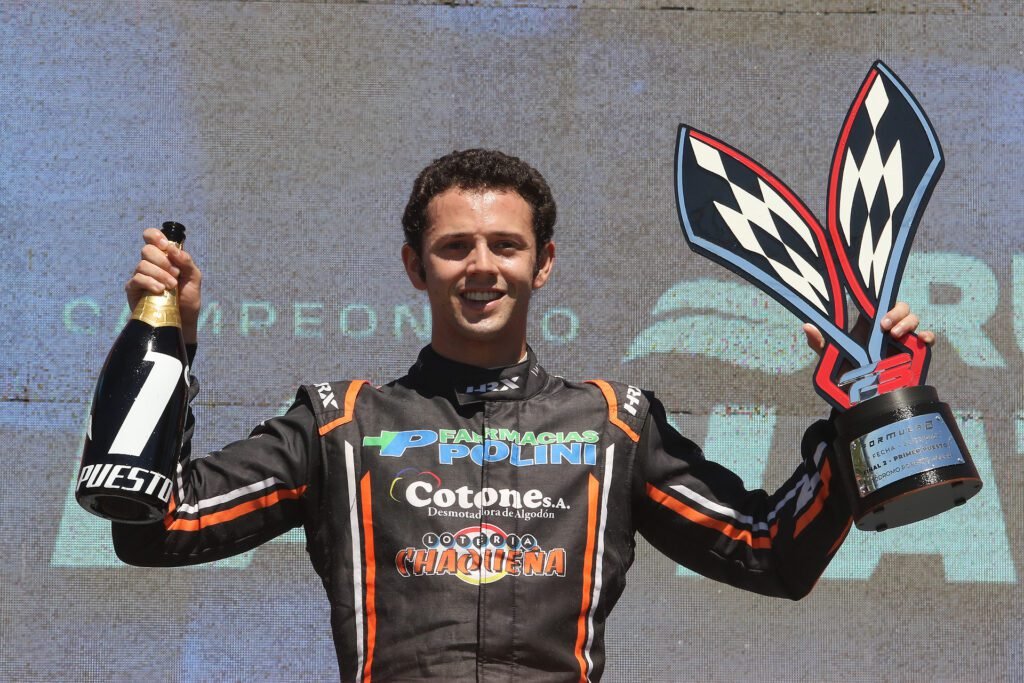 Polini en lo más alto del podio