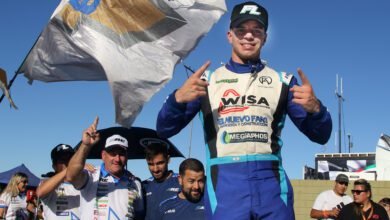 Luengo celebrando en el TC Mouras