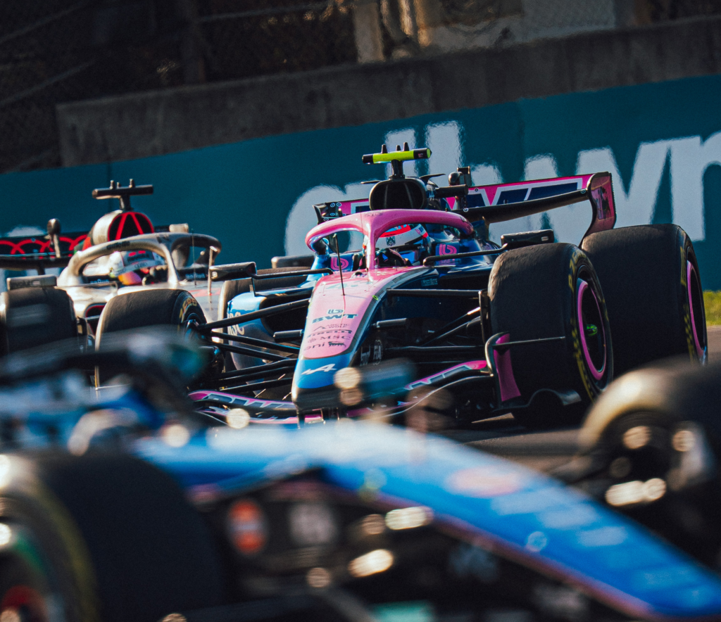 GP de Japón: dominio a voluntad de los impulsores Mercedes 4 Franco Colapinto en el tránsito del GP de Japon