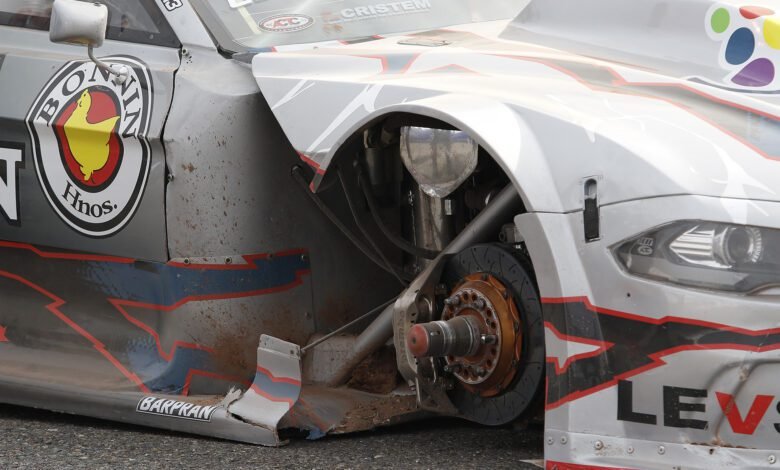 La parte delantera del auto de Lugon