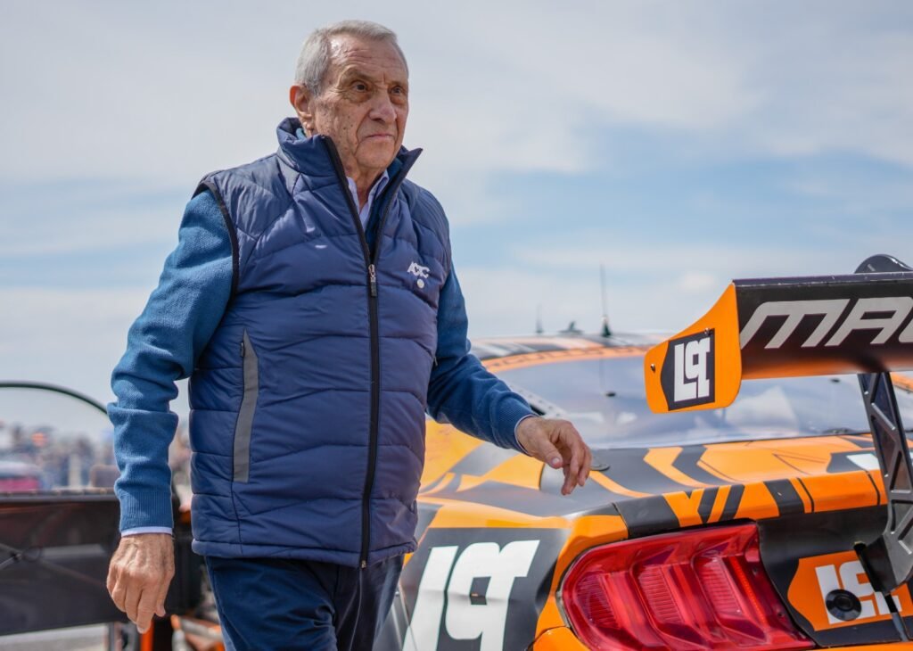 Hugo Mazzacane recorre la grilla del TC