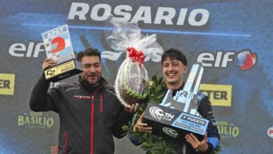 Leston ganó la tercera fecha en Rosario y logró su primera victoria 8 Leston festeja en el podio
