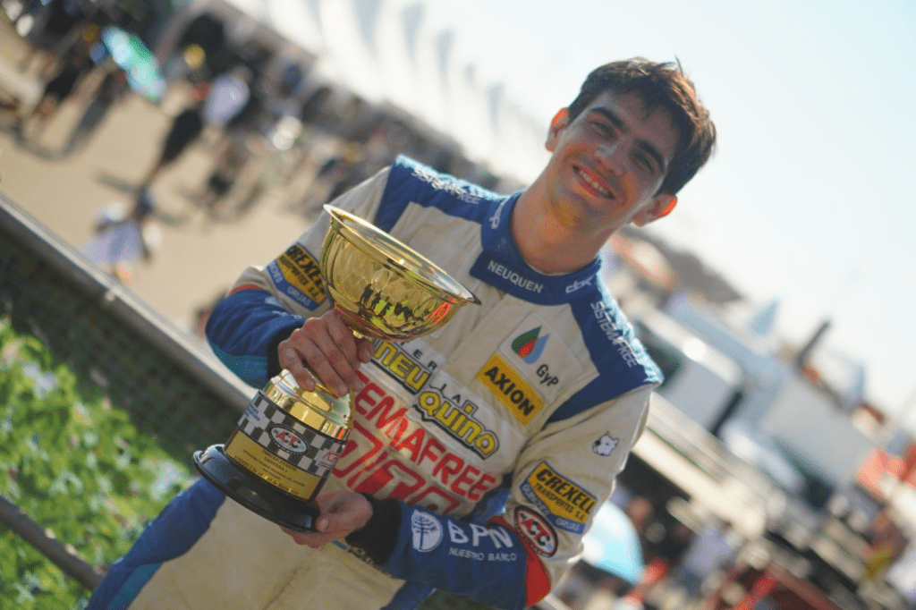 Camilo Echevarría feliz con su retorno al automovilismo