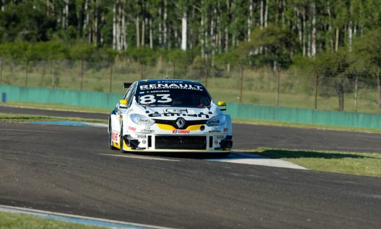 Ardusso tiene la pole en Concordia 1 Facundo Ardusso el más rápido del sábado en el Turismo Carretera 2000