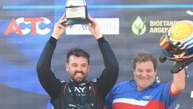 Jakos y Di Palma los dueños de la fecha de Concordia 8 Josito Di Palma en el podio del TurCarr 2000 en Concordia