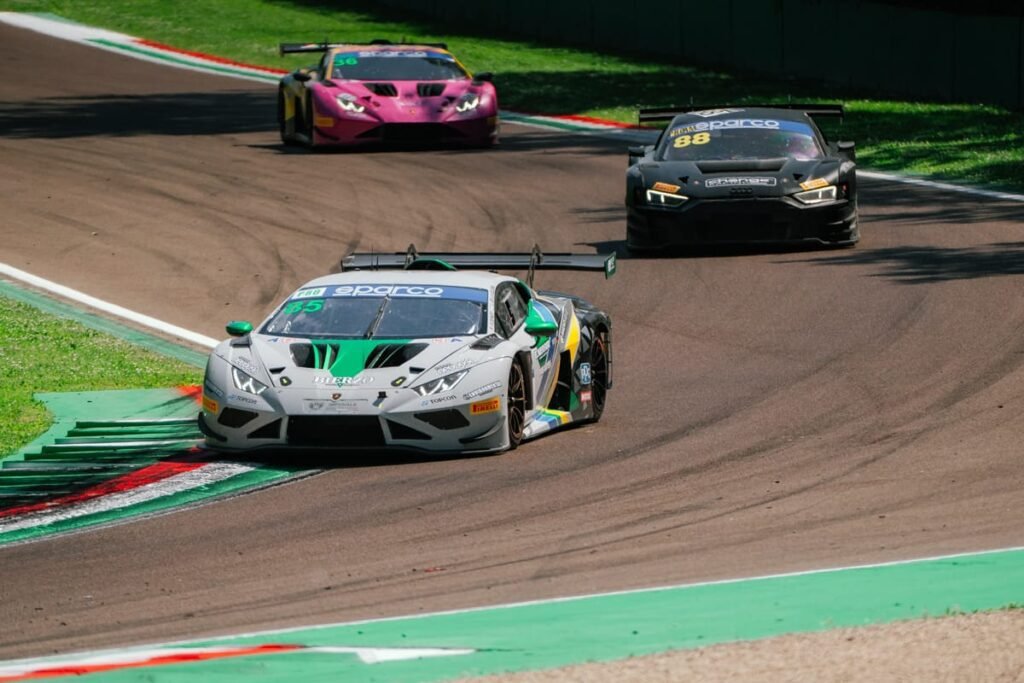 Lautaro de la Iglesia se destacó en el GT italiano