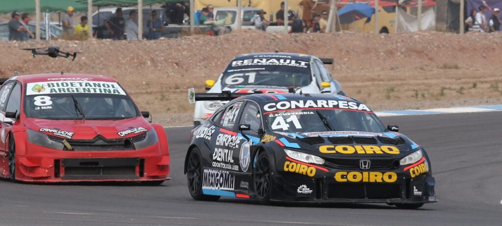 Concordia recibe al Turismo Carretera 2000 4 LP1L0508