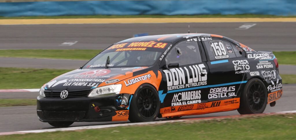 Ariel Esposito: Ahora con equipo propio, el MUMU Racing 3 Ariel Espósito habló del presente del Mumu Racing