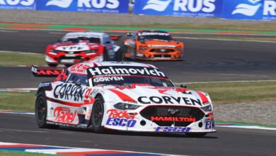 Mariano Werner encabeza el pelotón en la final de la quinta fecha del TC