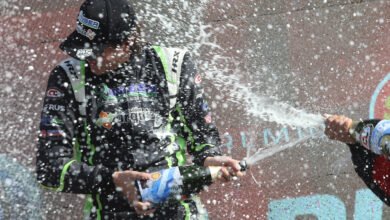 Iñaki Arrías confirmó su buen fin de semana con un triunfo en la final 4 Ignacio Arrias celebra en el podio