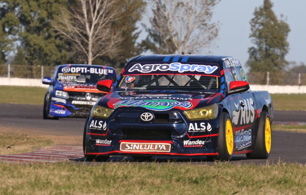 Santiago Biagi fue el ganador de las TC Pista Pick Up
