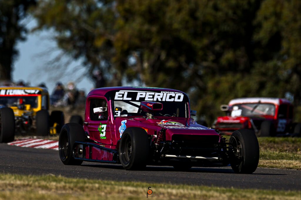 Las Mayores del Sudeste tuvieron un gran fin de semana en Tres Arroyos 5 Perez Bravo en la final de invitados del TC del 40 de Mayores del Sudeste