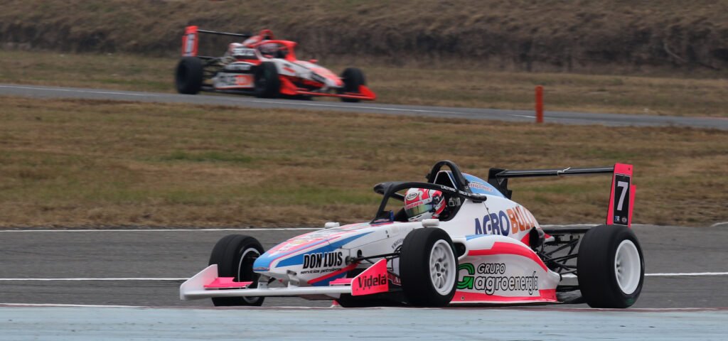 Monti ganó la Carrera Clasificatoria en Alta Gracia 3 Videla fue segundo en la carrera Clasificatoria de la F2 en Alta Gracia