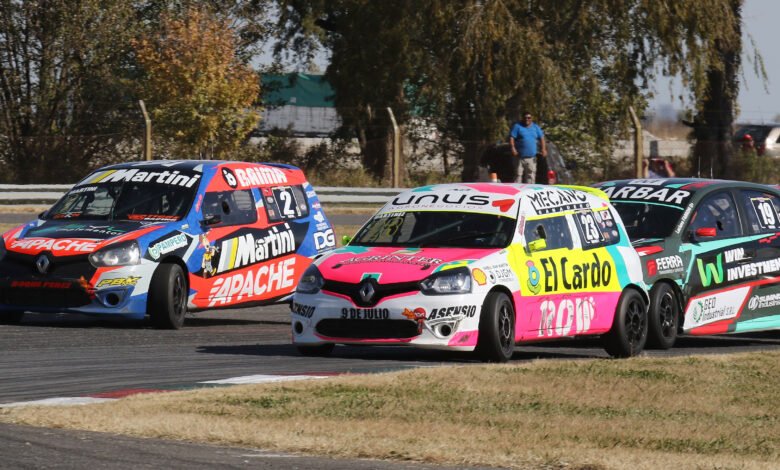 Turismo Pista Clase 3: Martínez, Farroni y Fauret se adueñaron de las series en San Jorge 1 Martínez, ganador de la primera serie de la Clase 3 del Turismo Pista