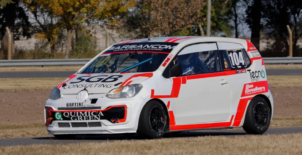 Clase 2: Yerobi, Cravero y Bovone ganaron las series en San Jorge 2 Las series de la Clase 2 del Turismo Pista en San Jorge
