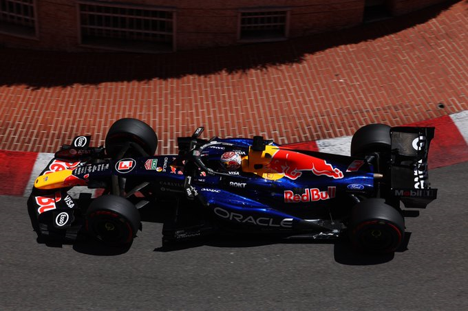 Kimi Antonelli apareció el sábado y se llevó la pole en Mónaco 3 Verstappen quedó detrás de Antonelli