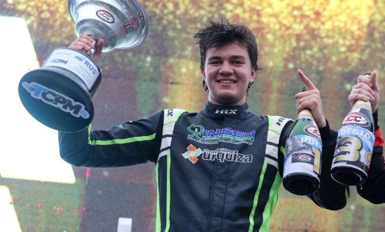 Arrías celebra su quinta victoria en el podio del TC Pista Mouras