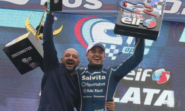 Clase 3: Olmedo ganó a su ritmo la quinta fecha en La Plata 1 Olmedo celebra en el podio de la Clase 3 del TN APAT