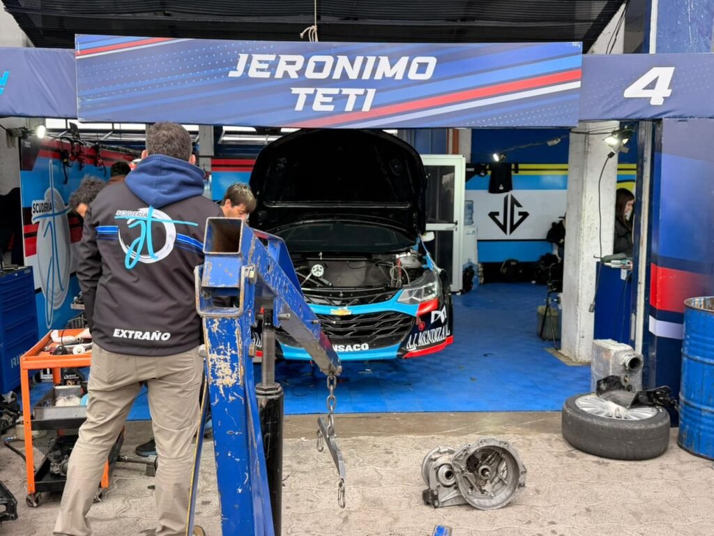 Teti y Urcera cambian de motor 2 Cambio de motor para Teti