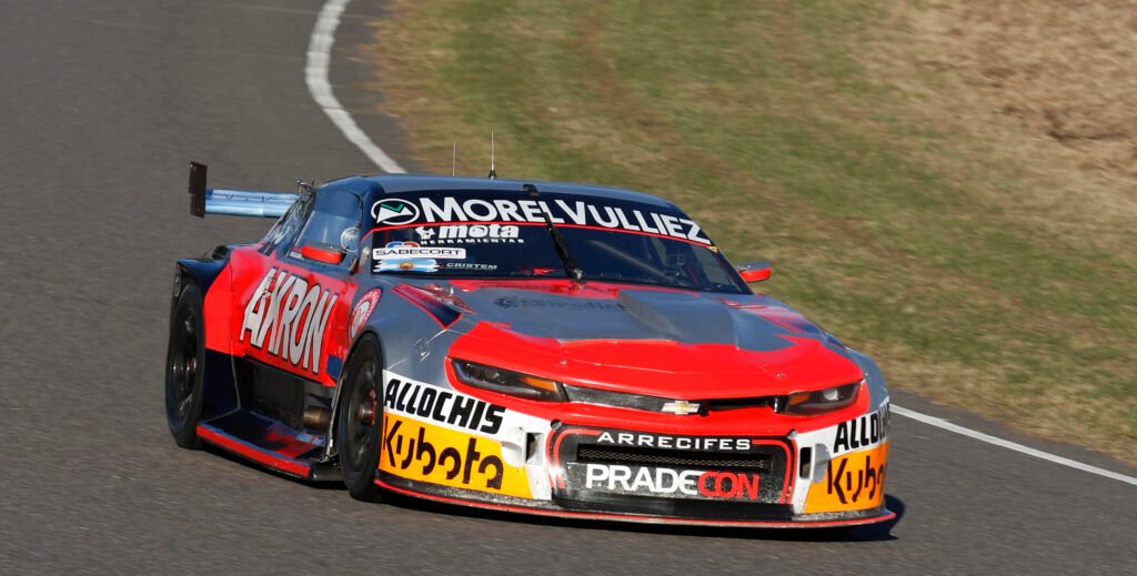 Valentín Aguirre marcó la pole sobre el final 2 Valentín Aguirre con el Camaro del Pradecon Racing, transita por Rafaela
