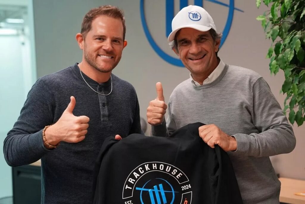 Justin Marks y Davide Brivio del Trackhouse MotoGP