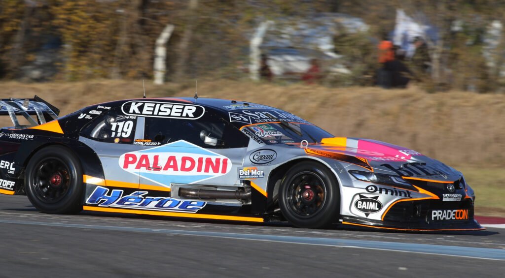 Palazzo estuvo probando el Toyota del Pradecon Racing en La Plata