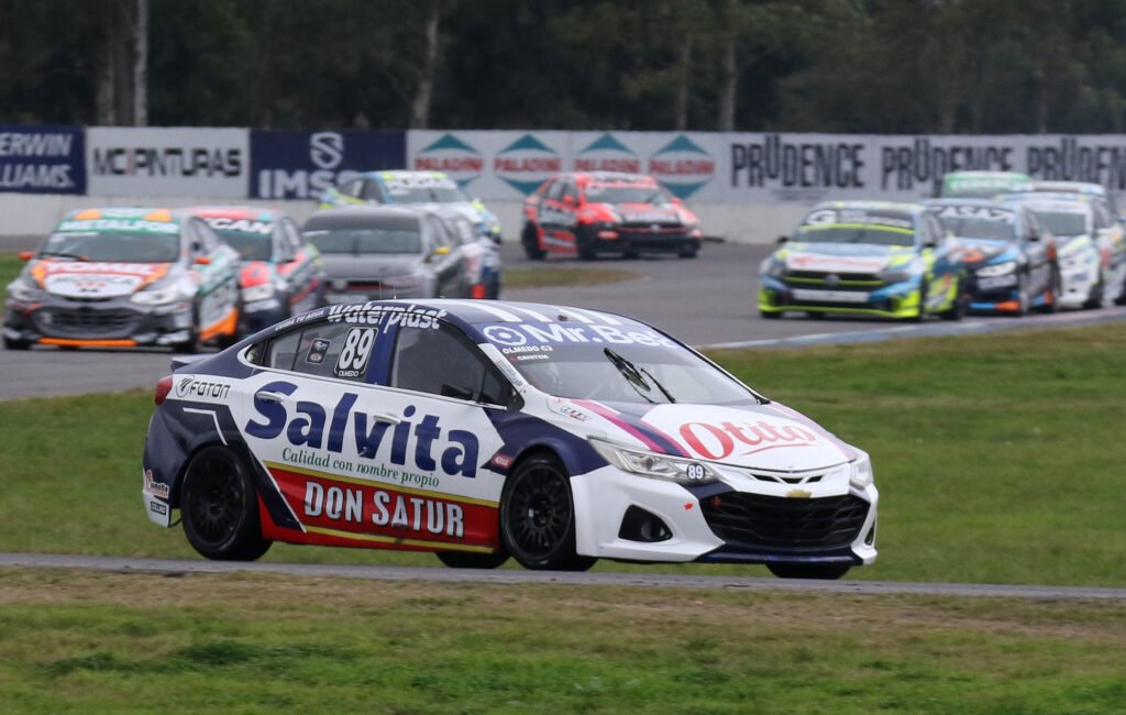 Clase 3: Olmedo ganó a su ritmo la quinta fecha en La Plata 2 LP1L9331