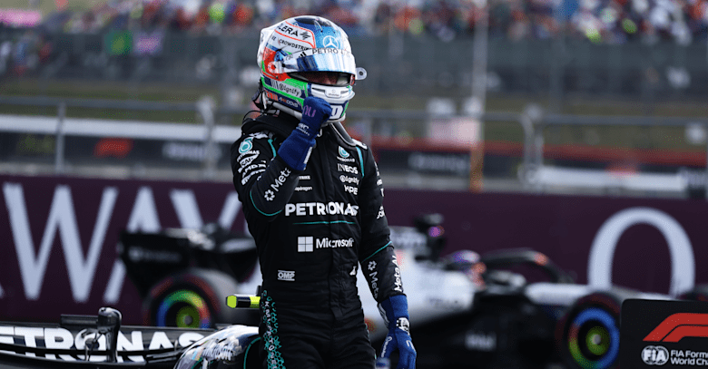 Antonelli termina un súper sábado con la pole en Silverstone 1 Antonelli celebra la pole en Silverstone