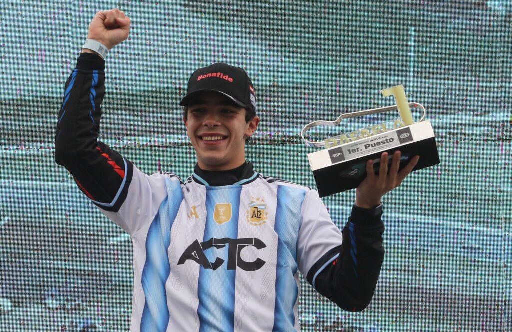 Damiani se escapa en la punta y todos buscan su lugar en la Copa de Plata del TC Pista 2 Damiani es el puntero del campeonato del TC Pista