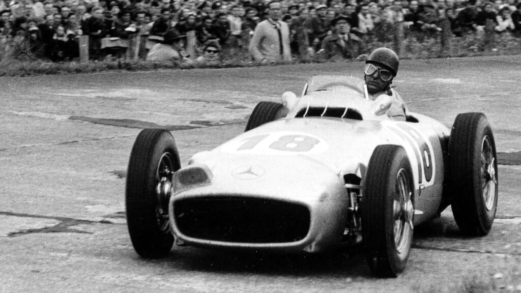 Fangio, la estampa de la caballerosidad 4 Se cumplen 31 años de la muerte de Juan Manuel Fangio