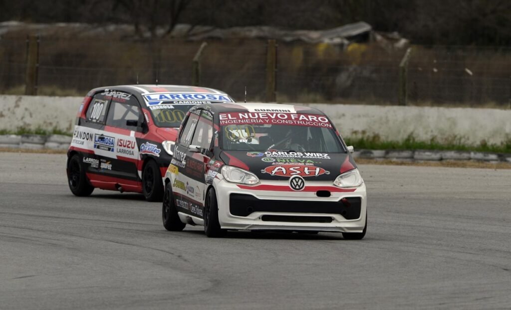 Clase 2 del Turismo Pista: Cravero, Rey y Herrera ganaron el sábado cordobés 4 FElipe Rey fue el ganador de la serie más lenta de la Clase 2 del Turismo Pista