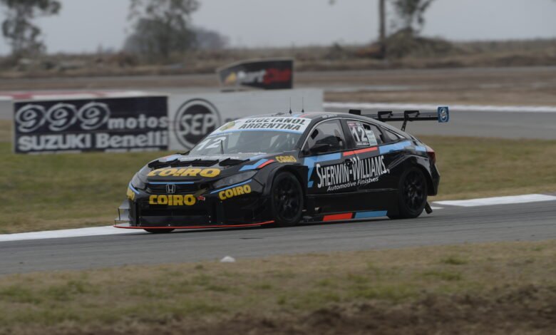 Andy Jakos no dejó nada en Río Cuarto 1 Andy Jakos fue el ganador del Turismo Carretera 2000