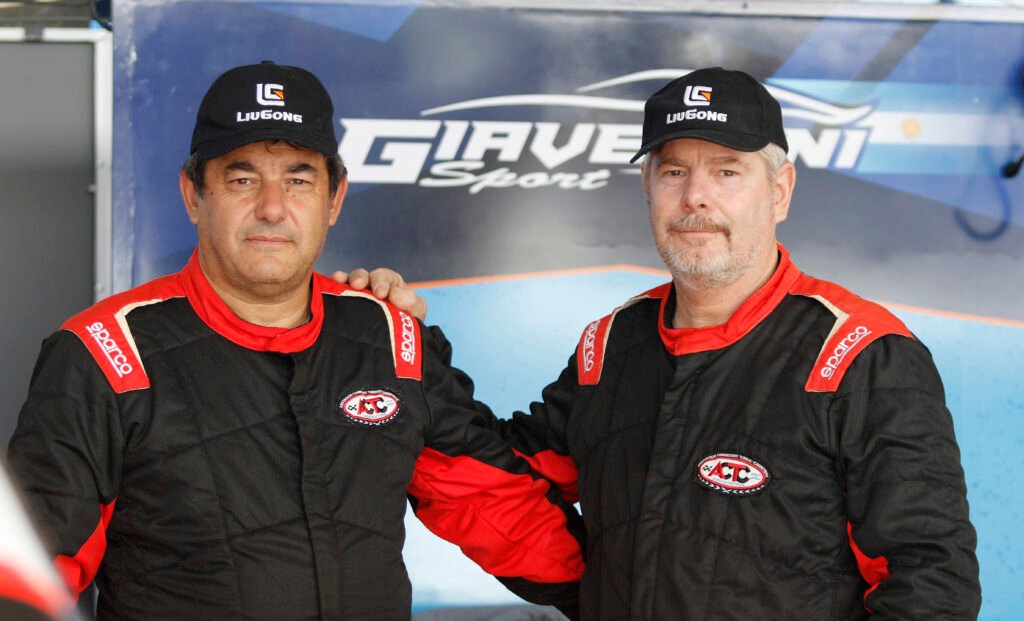 Los hermanos Goya subieron al podio en la Copa Master del TC Pista Pick Up