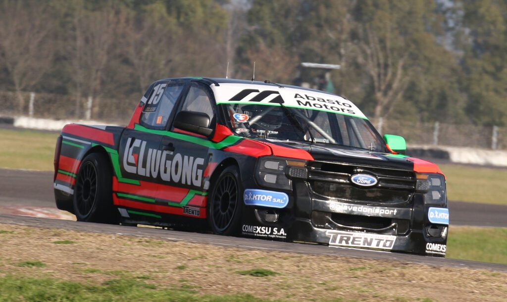 Los hermanos Goya subieron al podio en la Copa Master del TC Pista Pick Up