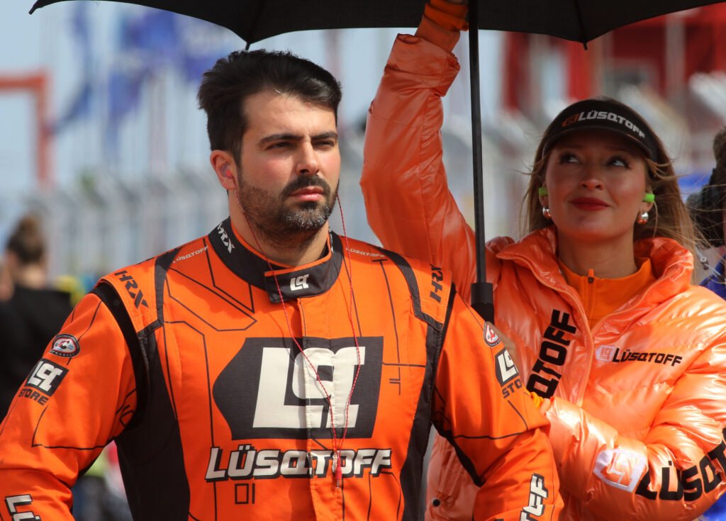 Desafío de las Estrellas: Los de Ford también hablan 4 Mauricio Lambiris espera que sea una buena carrera el Desafío de las Estrellas